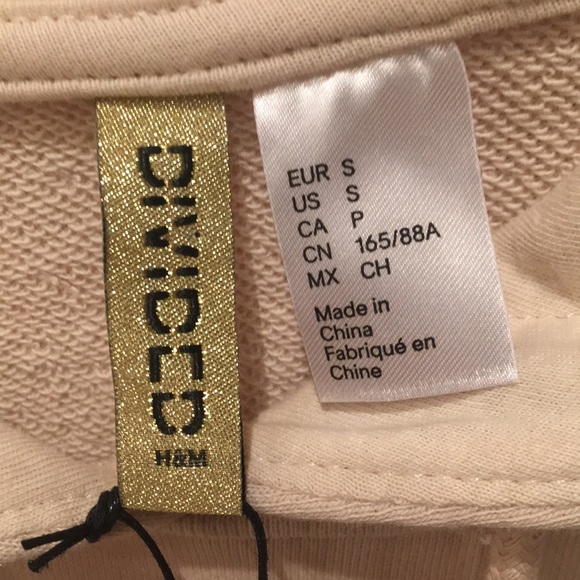 🎁 Hoodie by DIVIDED (H&M) - Picture 5 of 7